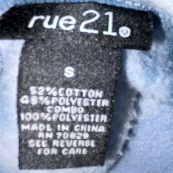 Sweatshirt - Picture 2 of 2